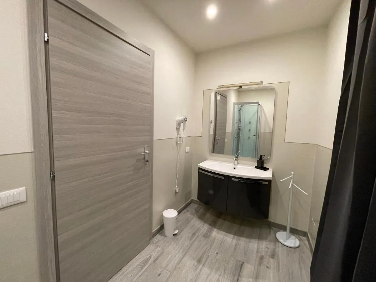 Rent Room Iacopo Capannori Guest house