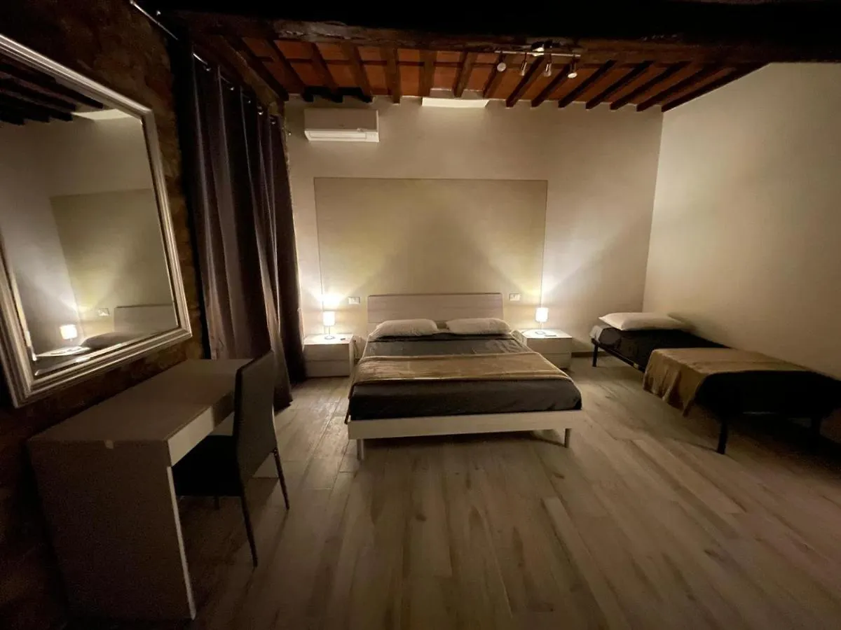 Rent Room Iacopo Capannori