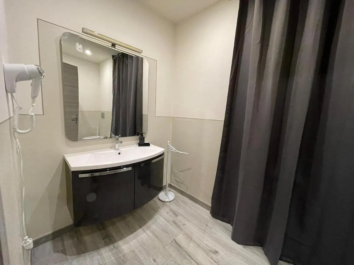 Rent Room Iacopo Capannori Guest house