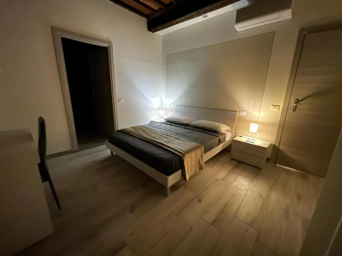 Rent Room Iacopo Capannori