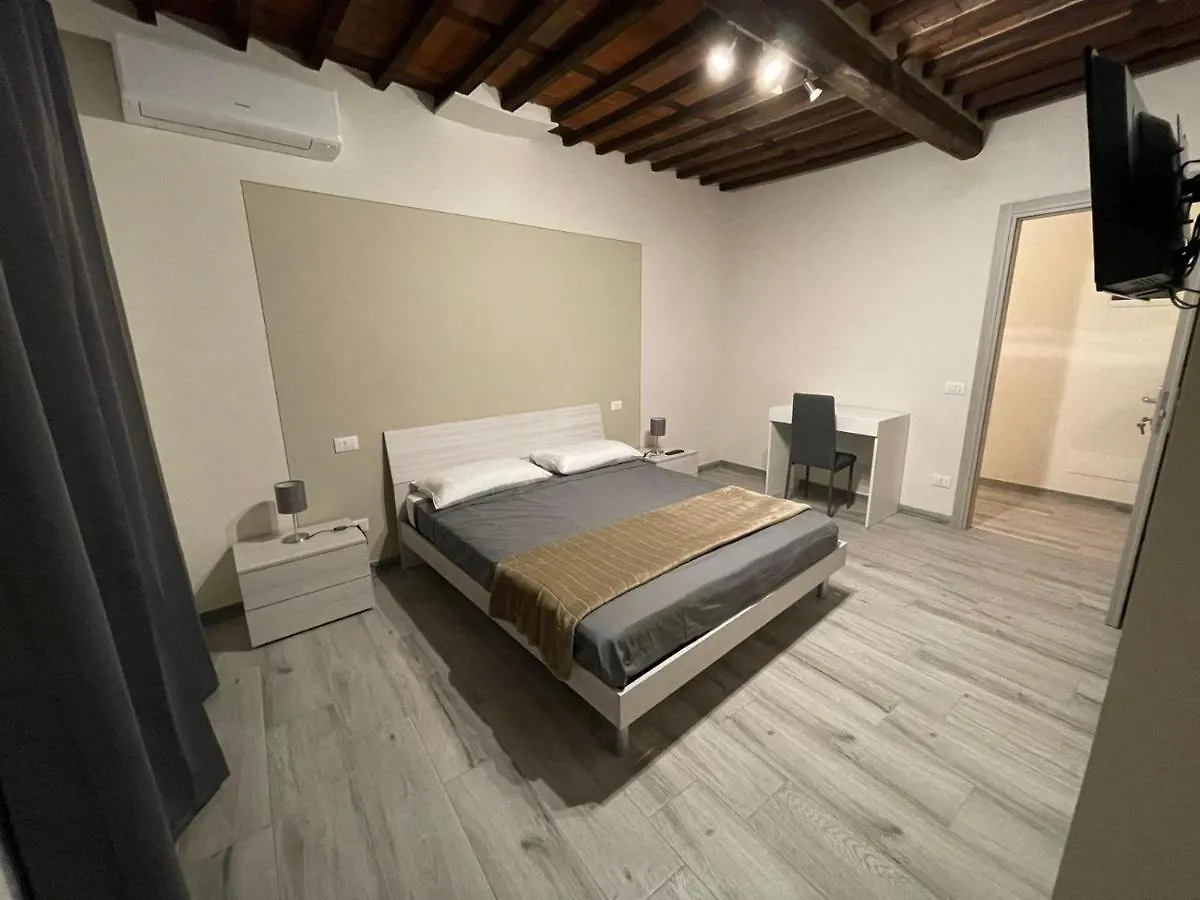 Rent Room Iacopo Capannori Guest house